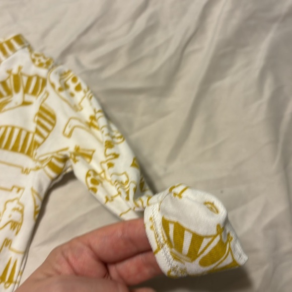 Yellow Dinosaur footies - Picture 4 of 6